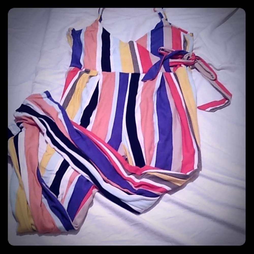 Like new Derek Heart Romper 😍